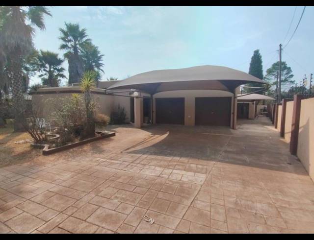 5 BEDROOM HOUSE SOLD IN HENLEY ON KLIP